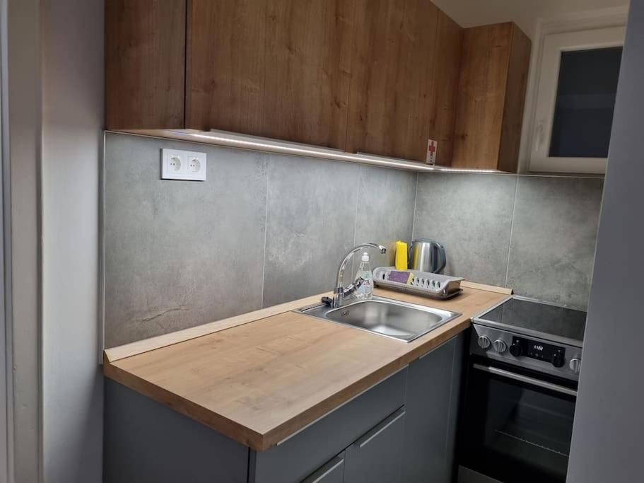 Downtown Studio Apartman 페치 외부 사진
