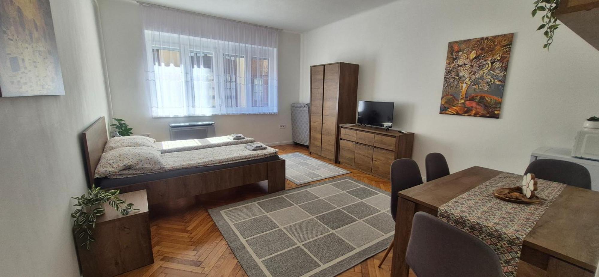 Downtown Studio Apartman 페치 외부 사진